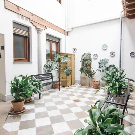 Apartmán Tuguest Plaza De Gracia Granada Exteriér fotografie