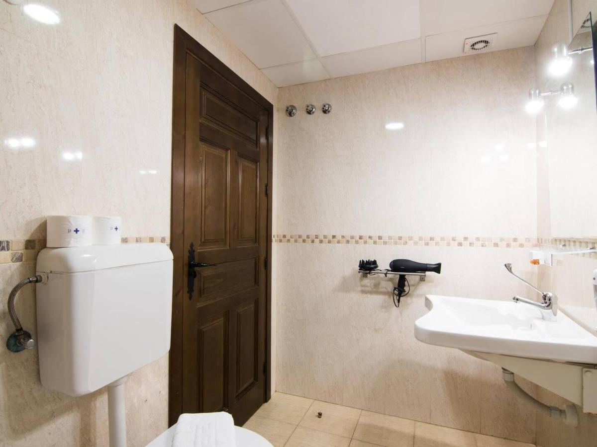 Apartmán Tuguest Plaza De Gracia Granada Exteriér fotografie